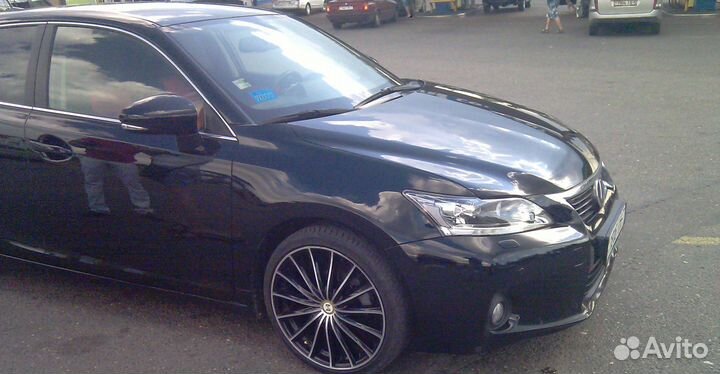 R19 Vredestein Ultrac Sessanta 225/35, PCD 5x100 DIA 21