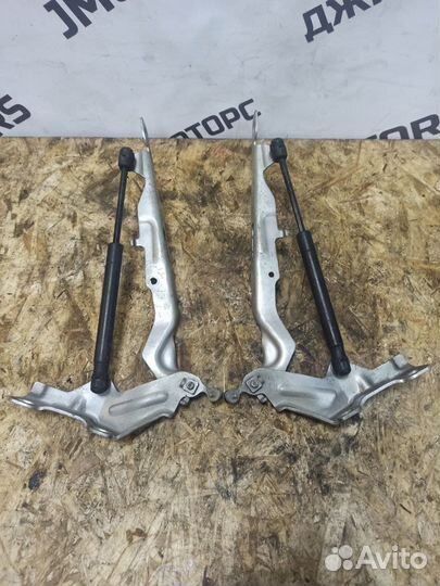 Петли Капота Volvo S80 (2006-2013)