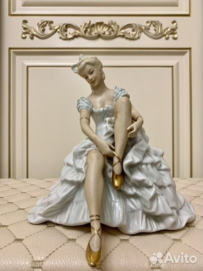 Статуэтка фарфор