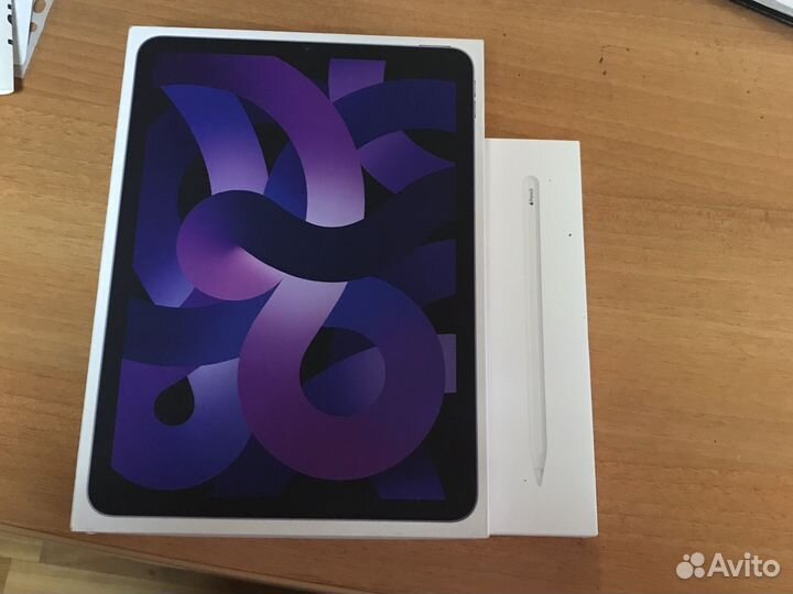 Коробки от iPad air 5 и Apple Pencil