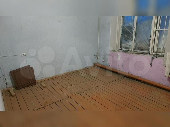 Комната 43 м² в 2-к., 1/5 эт.