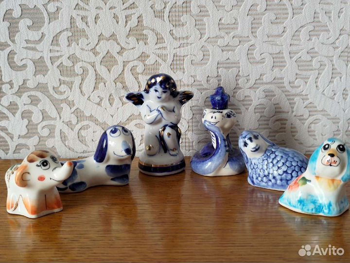 Статуэтки/ посуда Гжель