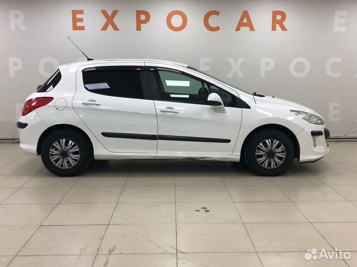 Peugeot 308 1.6 МТ, 2010, 200 300 км