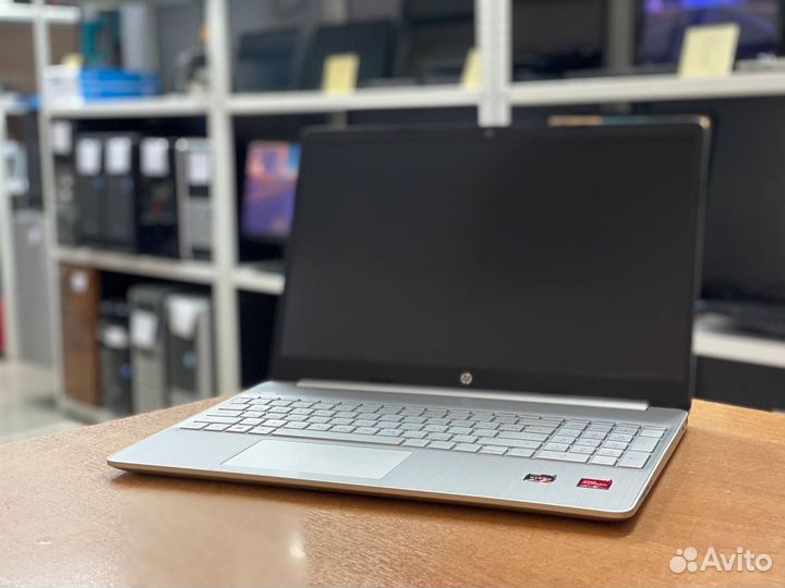 HP Laptop 15s Ryzen 7 5700U/16Gb/SSD 512Gb