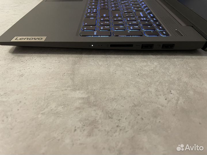 Ноутбук lenovo