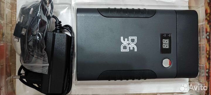 Универсальный портативный аккумулятор Charger -02