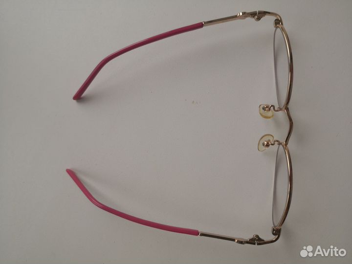 Новые детские очки не пользовалась и футляр