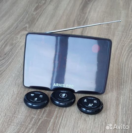 Кнопка вызова персонала и табло для больниц