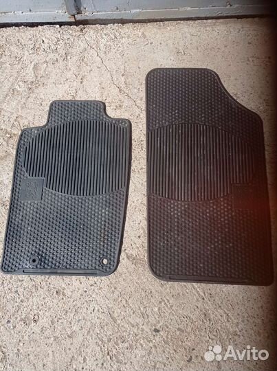 Автомобильные коврики резиновые и полиуретановые