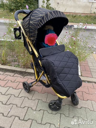 Коляска прогулочная