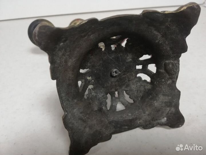 Старинный подсвечник из бронзы