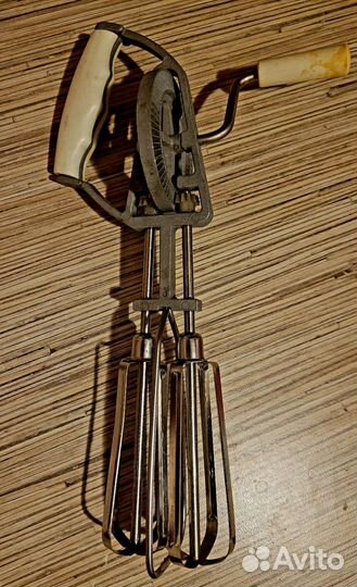 Механический венчик (миксер)