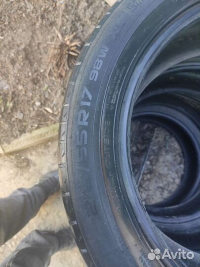 Nokian Tyres Hakka Black 215/55 R17