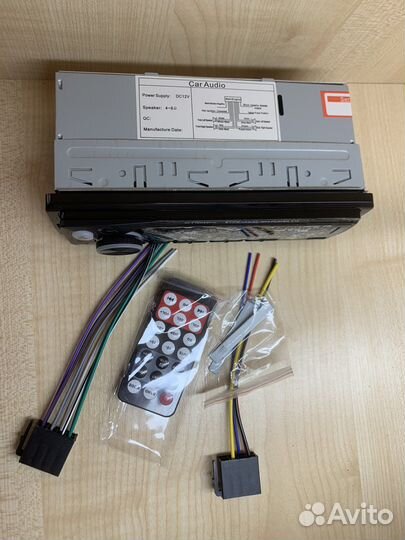 Автомогнитола 1 din 215