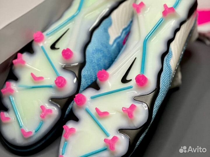 Футбольные бутсы Nike Phantom GX Eite