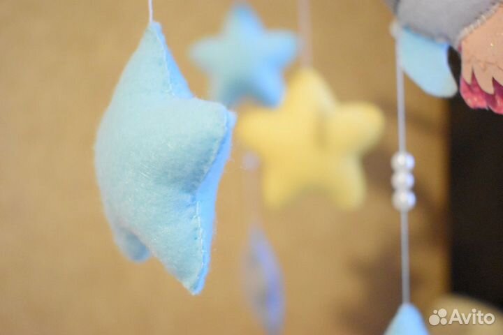 Мобиль из фетра Подарок