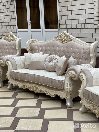 Диван и 2 кресла