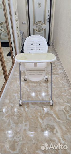 Детский стульчик для кормления happy baby