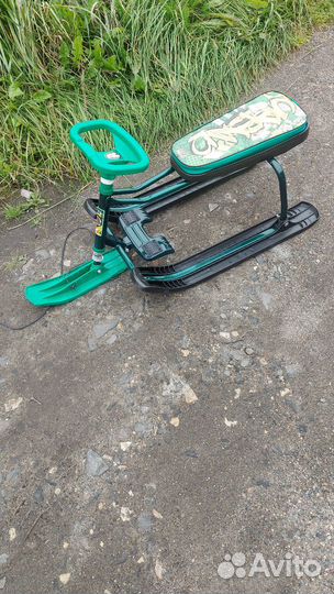 Детский снегокат с ручкой