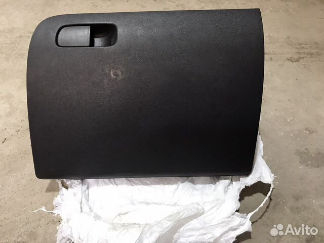 Крышка бардачка в сборе шкода октавия А7
