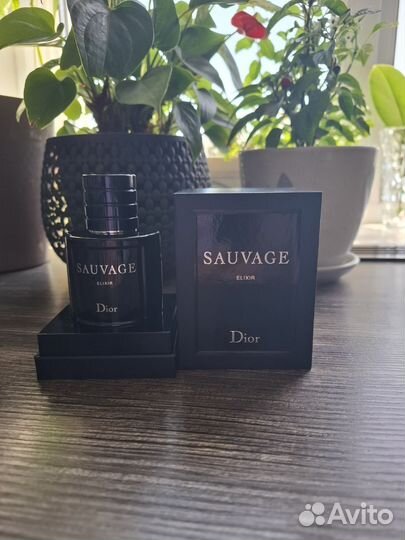 Мужская парфюмированная вода Dior Sauvage Elexir