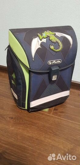 Рюкзак школьный