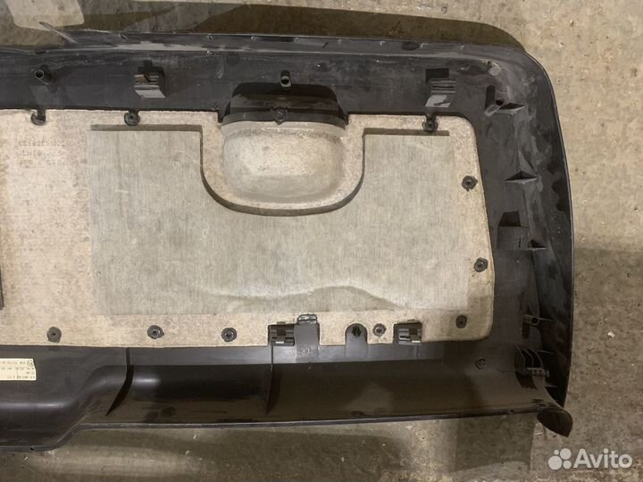 Обшивка крышки багажника Volkswagen Golf 4 Variant