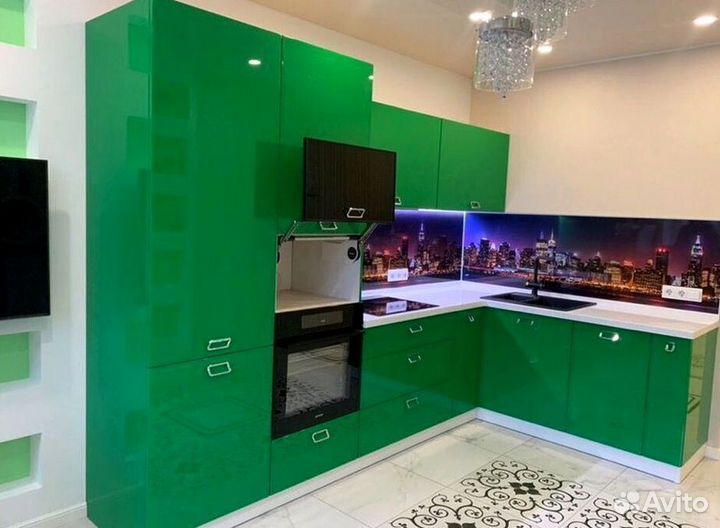 Кухонный гарнитур от фабрики мебели