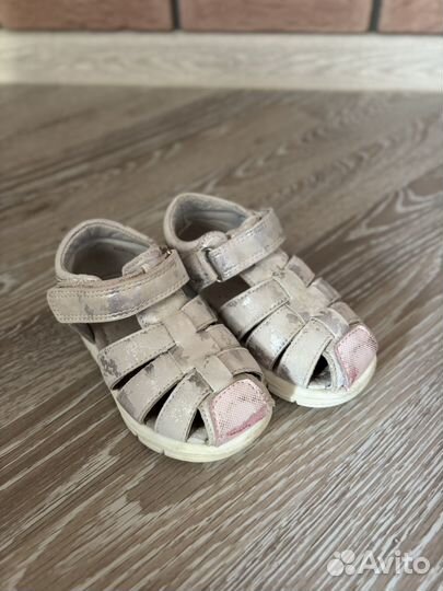 Сандали для девочки