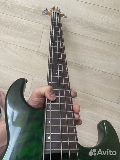 Басс гитара Samick Fairlane 5 струн