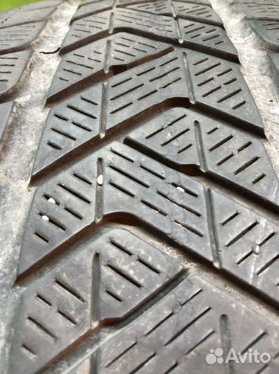 Pirelli Scorpion Winter 265/45 R21