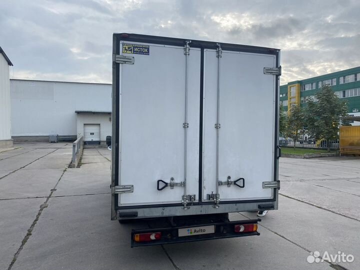 Nissan Cabstar промтоварный, 2013