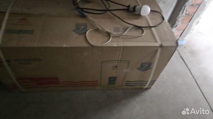 Бойлер водонагреватель Hugard HUG HRS 100 литров