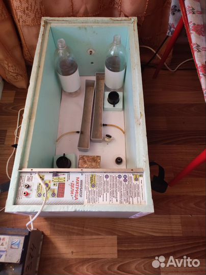 Инкубатор автоматический