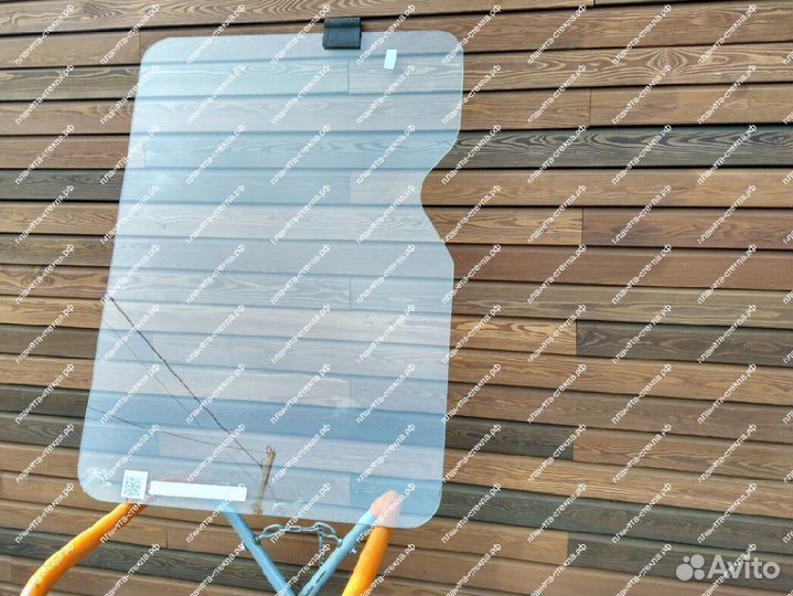 Стекло для экскаватора гусеничного Hitachi ZX 450