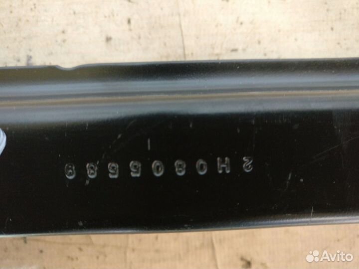 Амарок 2010- Усилитель бампера (Планка) 14768