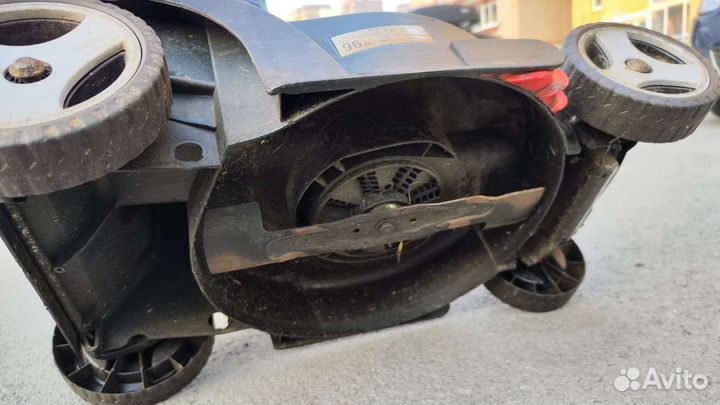 Газонокосилка Bosch ARM Rotak 34. Германия