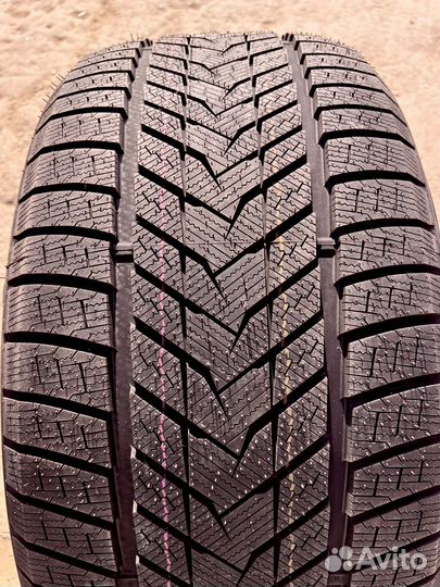 iLink SnowGripper II 245/45 R20 122U