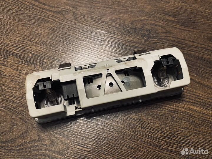 Плафон салона потолочный BMW e38 e39