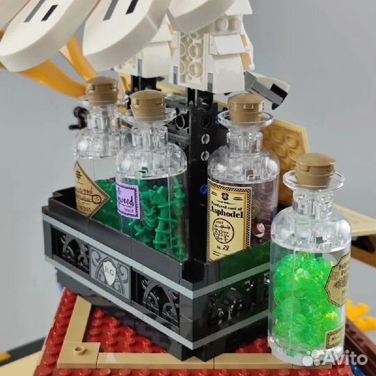 Конструктор Символы Хогвардса аналог Lego 76391