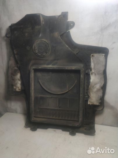 Декоративная крышка двигателя Mazda CX-7 2.3 2,3