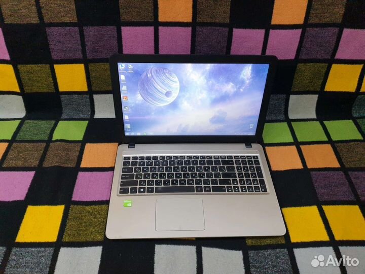 Отличный ноутбук asus X540LJ на i3*