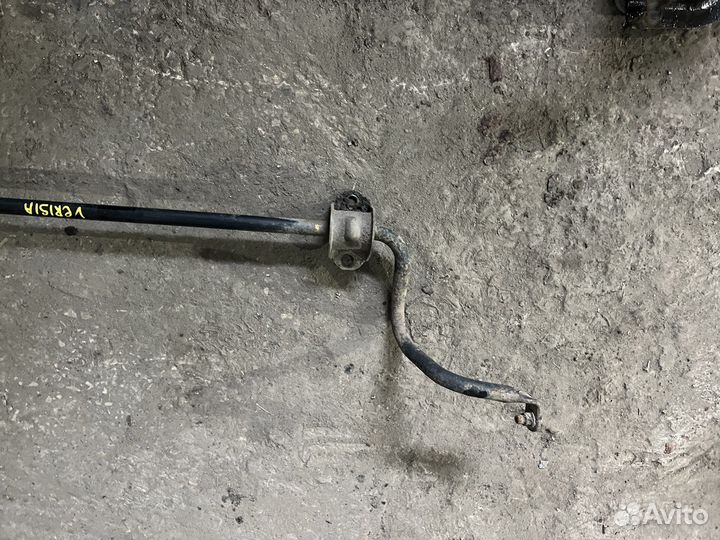 Стабилизатор передний Mazda Verisa