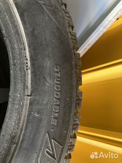 Accelera X-Grip Studdable 2.25