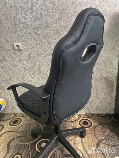 Компьютерное кресло