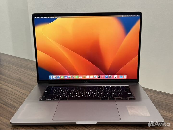 Apple macbook pro 16