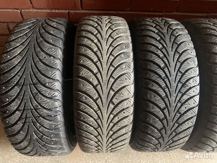 Sava Eskimo Ice 215/55 R17 94T