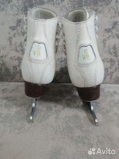 Коньки фигурные