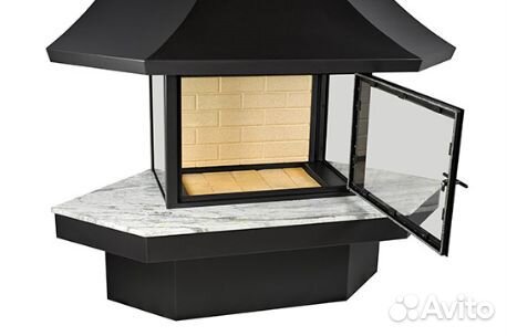 Камин дровяной угловой с остеклением