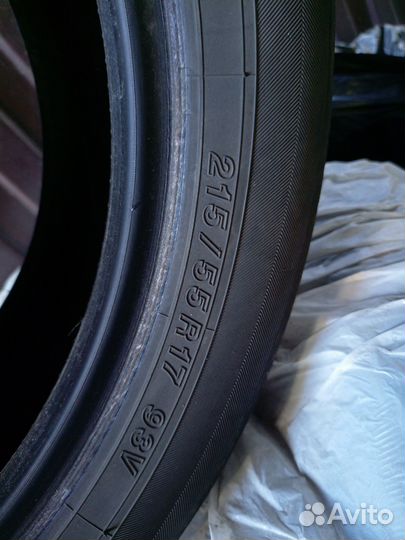 Yokohama dB Decibel E70 215/55 R17 93V